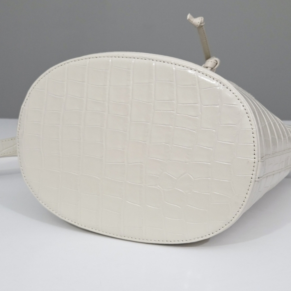 SEZANE FARROW CROSSBODY BUCKET BAG IN ECRU CROCO PRINT LEATHER - Picture 9 of 9